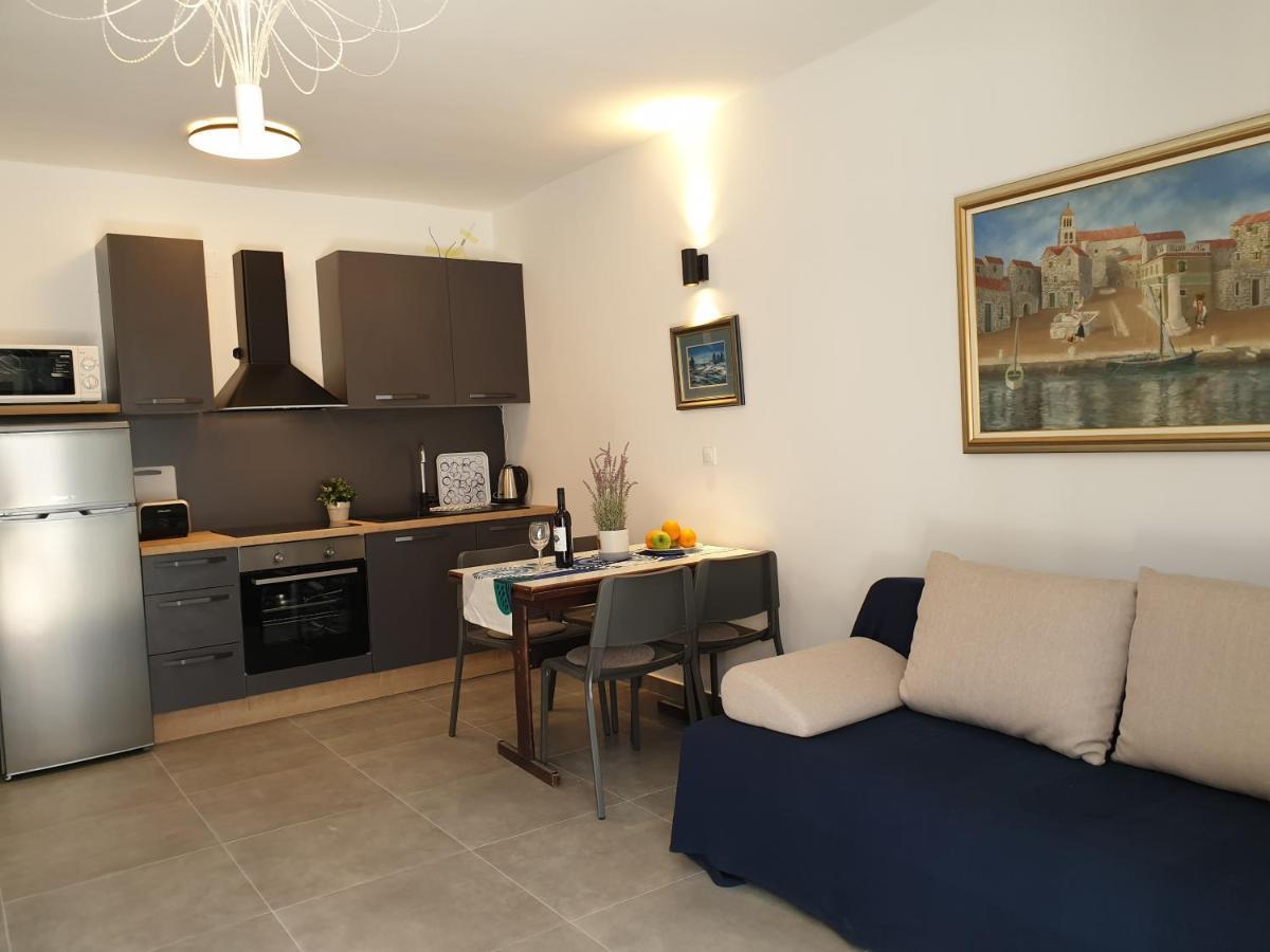Assato Apartment *