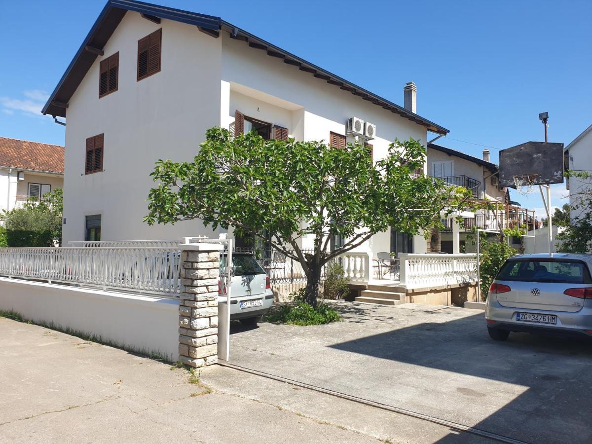 Assato Apartment